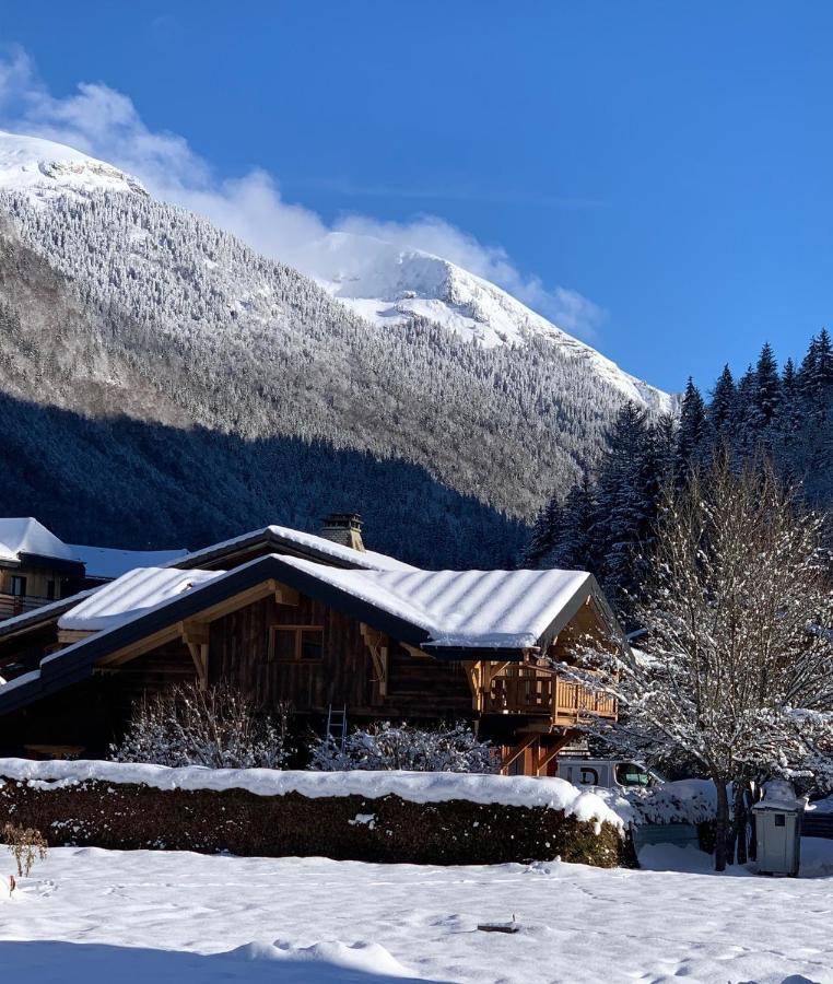 Le Petit Chalet De Montriond Esterno foto